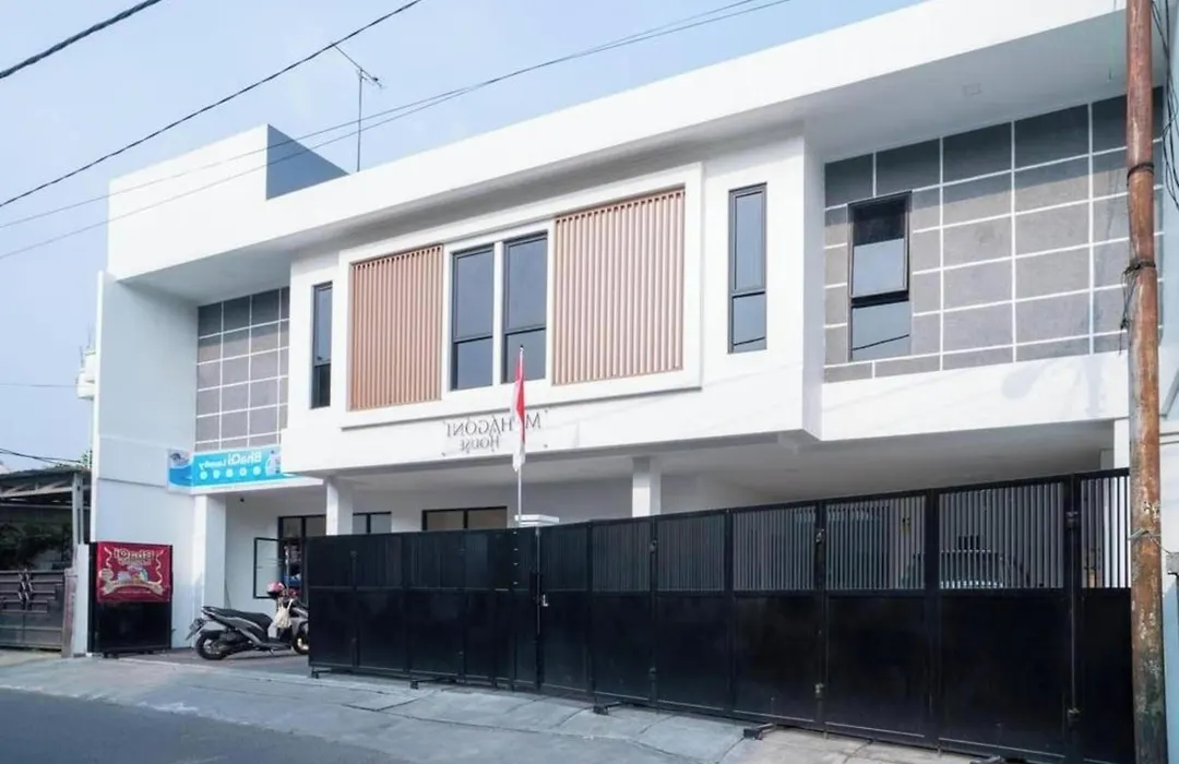 Hotel O Mahagoni House Syariah-1